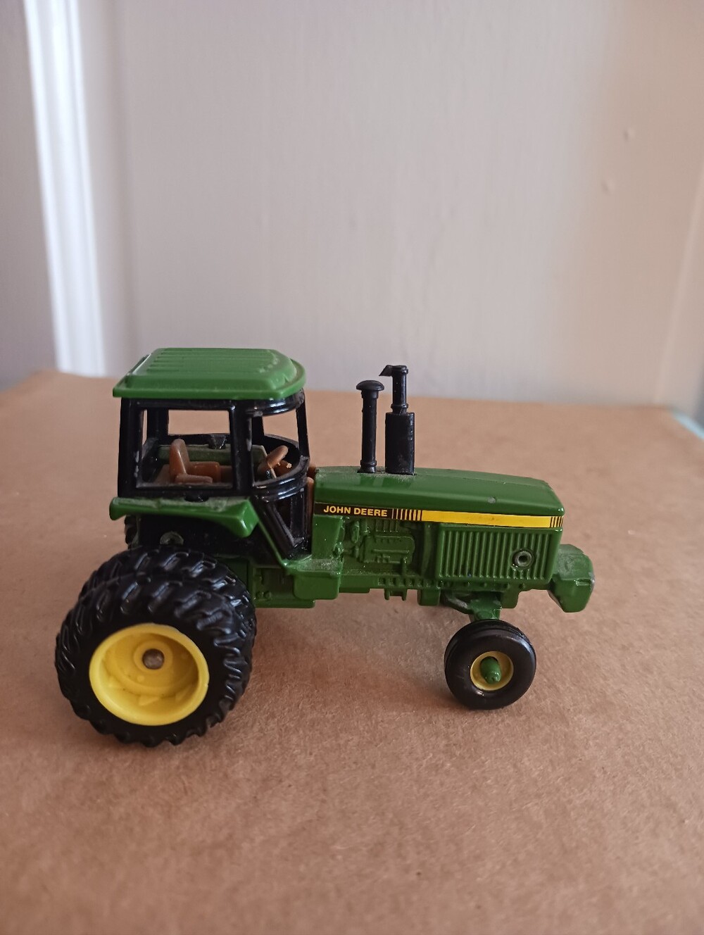 JOHN DEERE Diecast By Ertl Tractor, Vintage Detailed